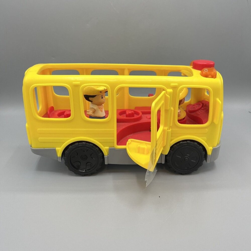 Fisher Price Battery Operated Talking Lights School Bus & 2 Little People 2016 - Picture 4 of 7